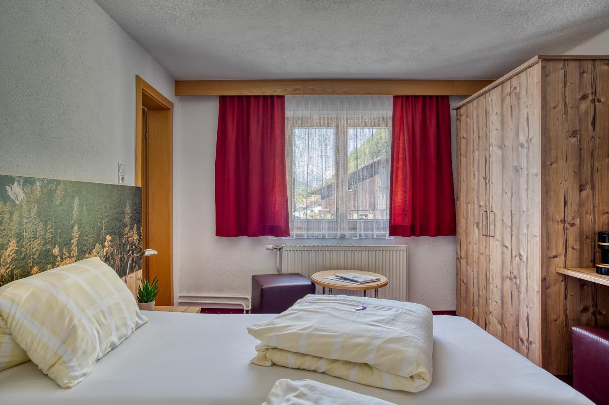 Hotel Jaegerhof Oetz Rom bilde