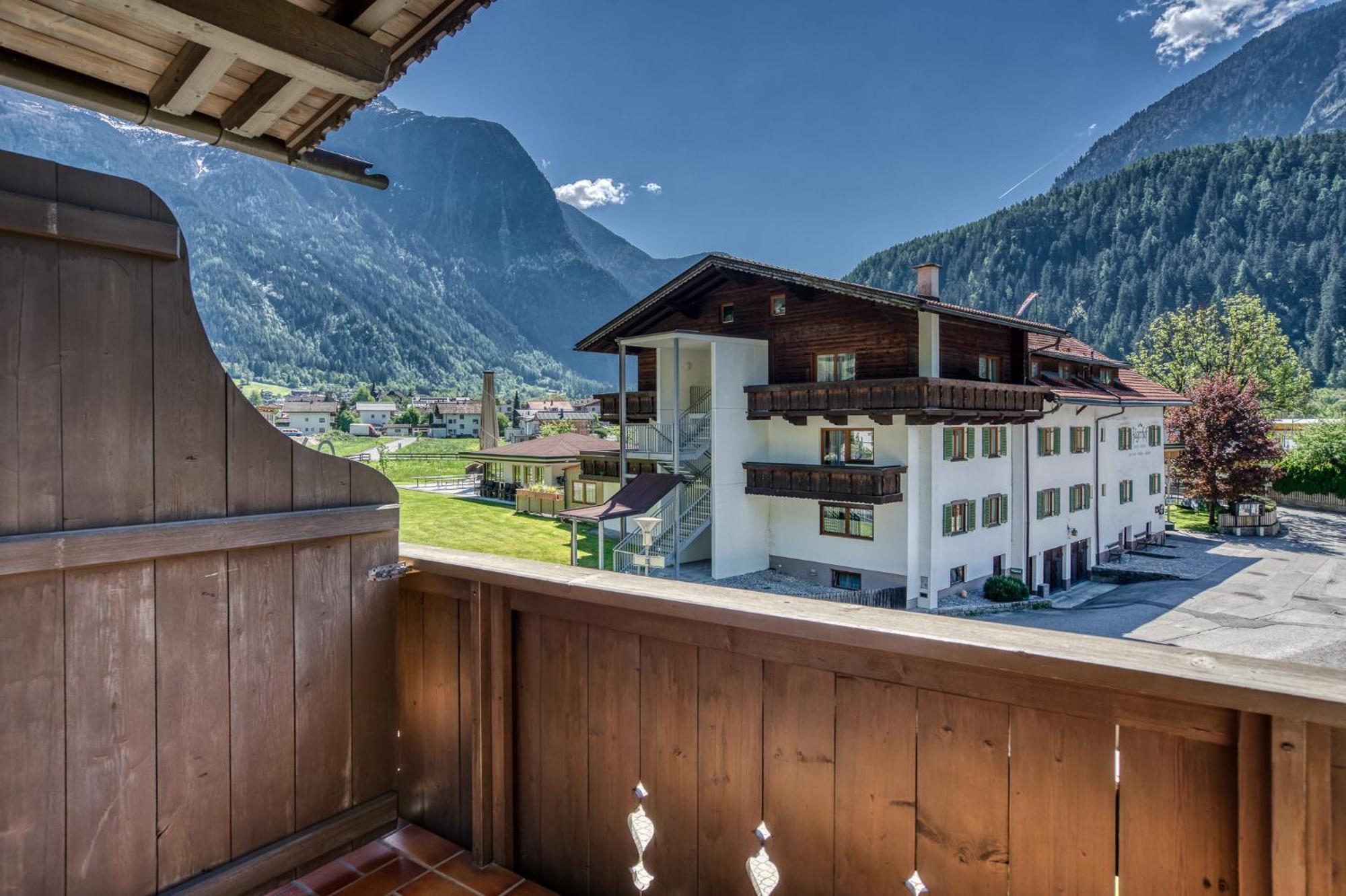 Hotel Jaegerhof Oetz Rom bilde