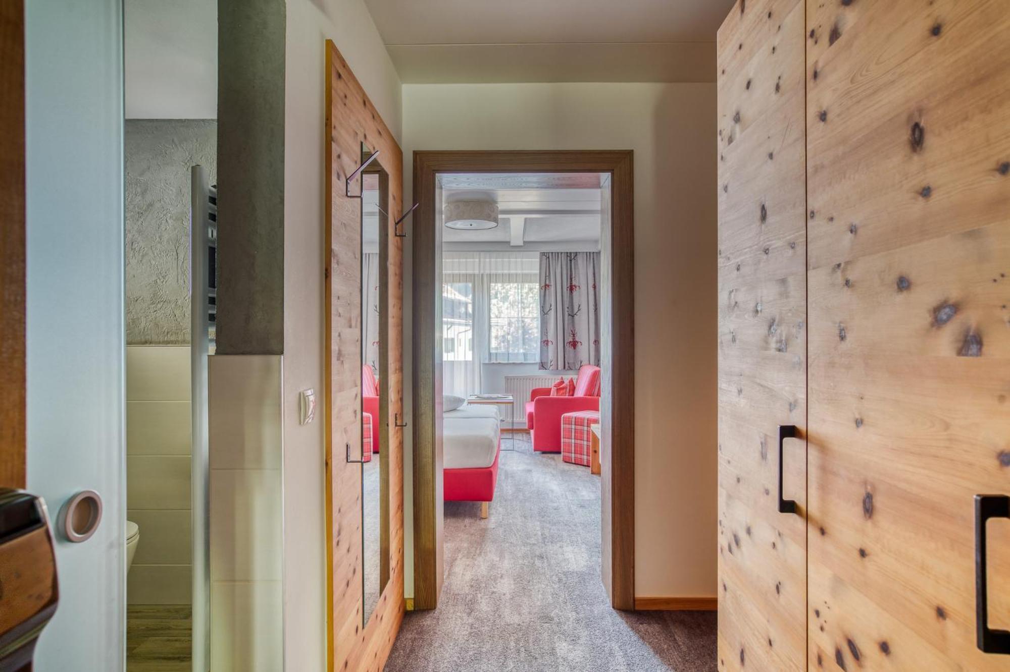 Hotel Jaegerhof Oetz Rom bilde